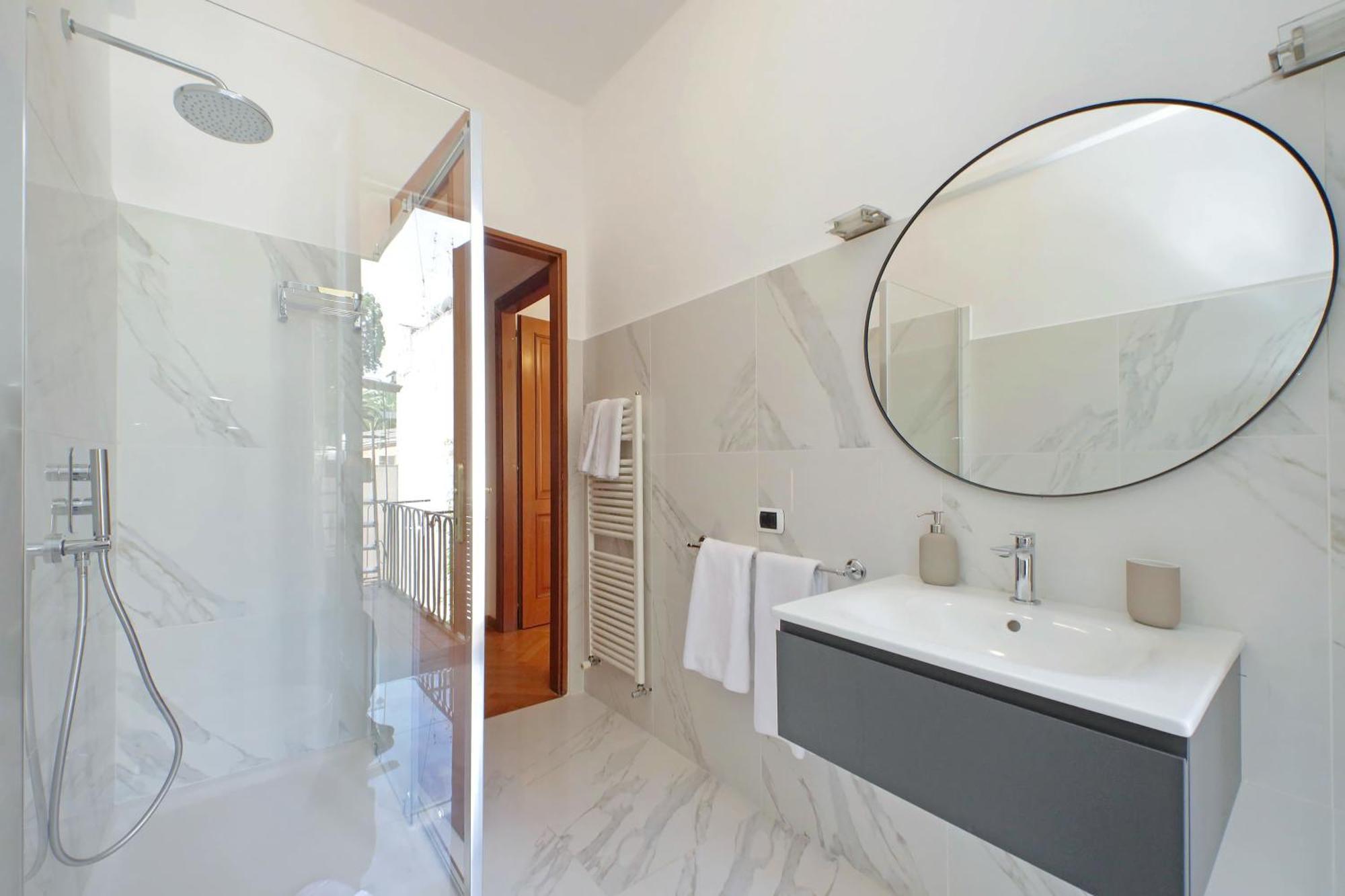 Ych-Comfortable 2 Bedrooms Flat Near Colosseum Roma Eksteriør bilde